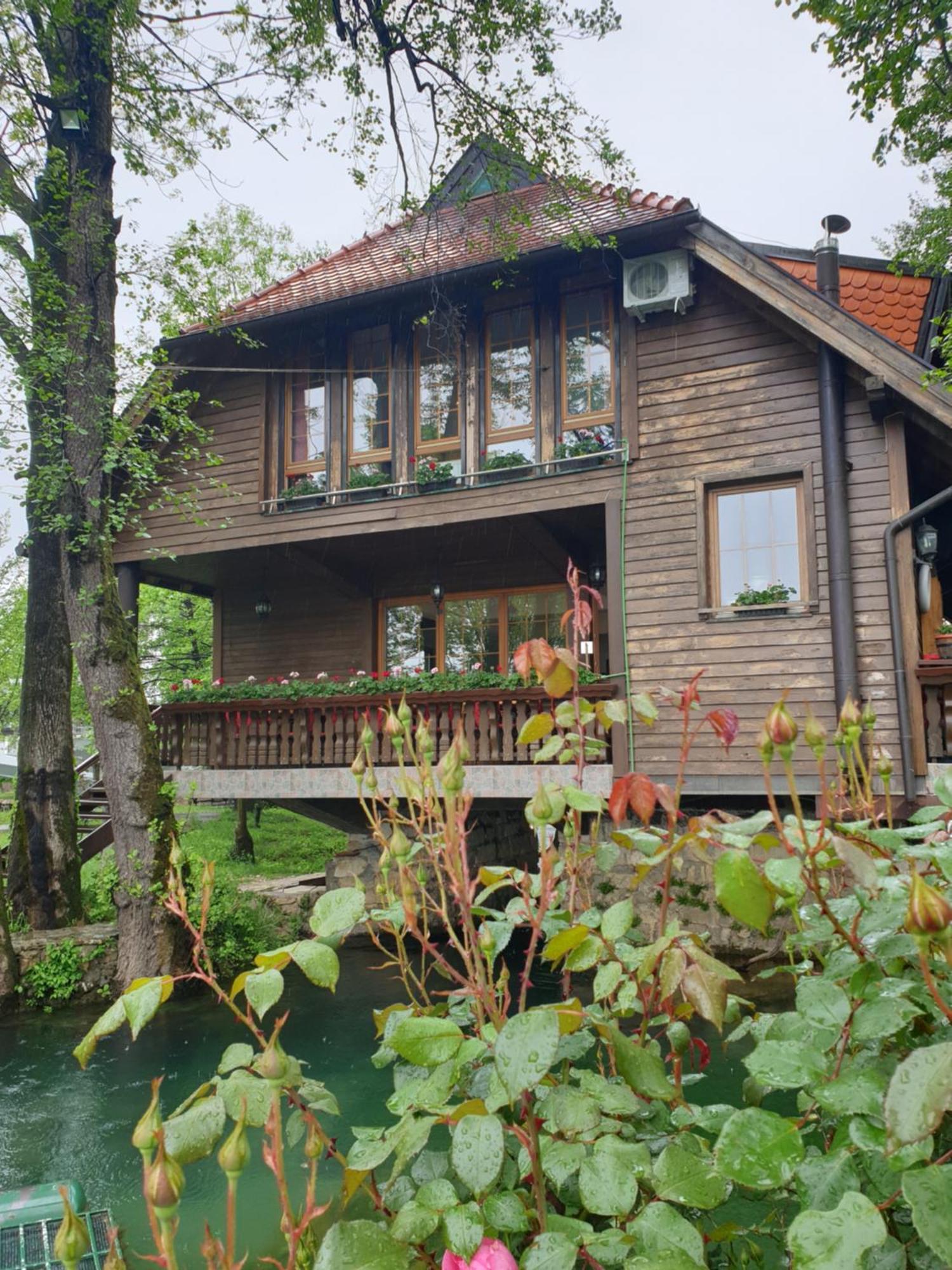 Apartments Mlin Bihac Luaran gambar